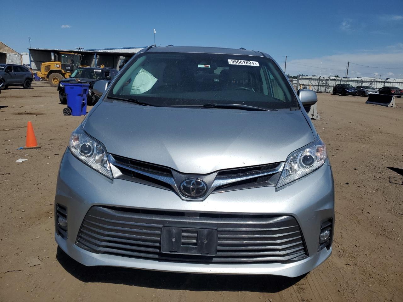 5TDYZ3DC6KS991140 2019 Toyota Sienna Xle