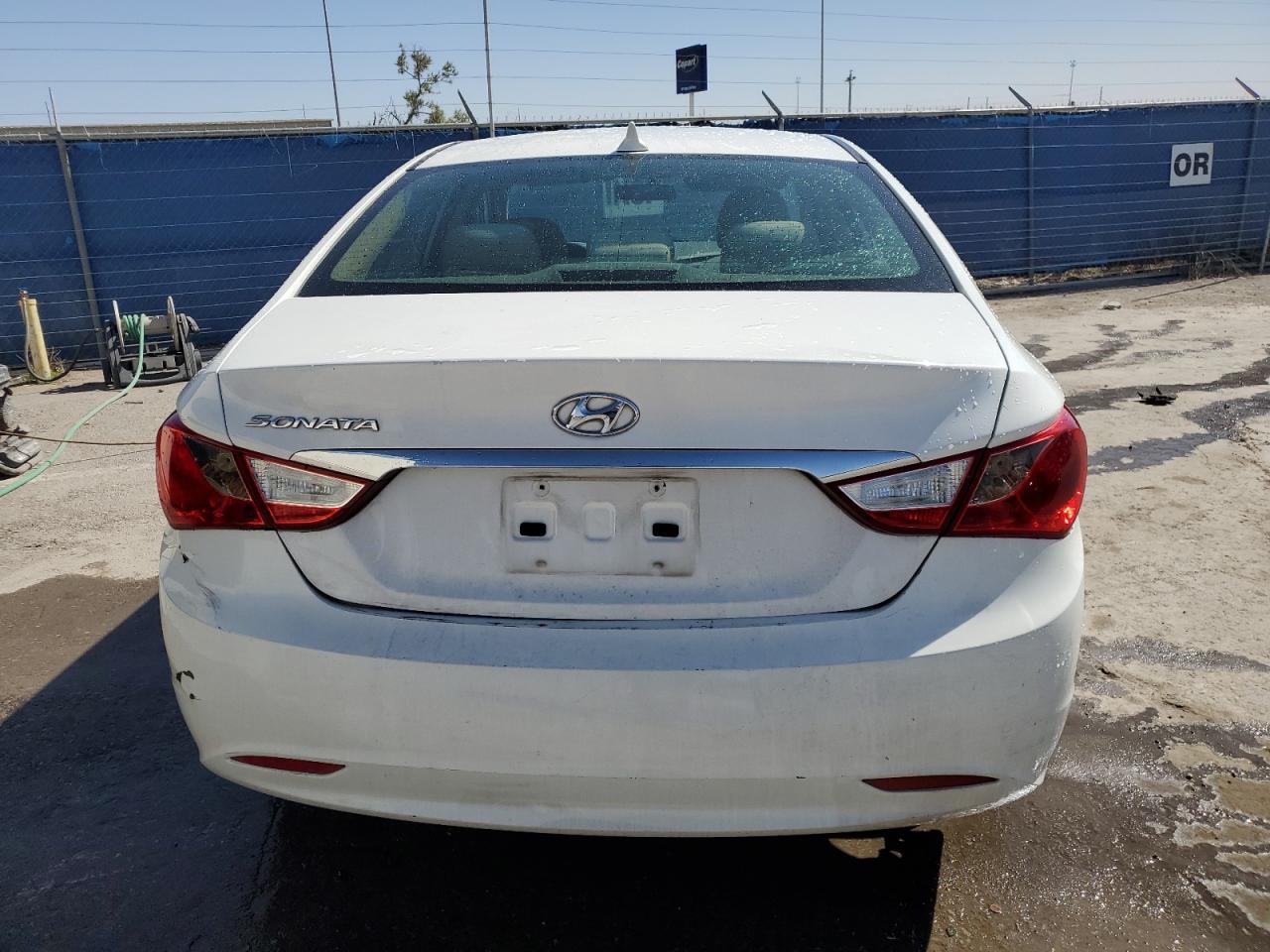 5NPEB4AC2BH155946 2011 Hyundai Sonata Gls