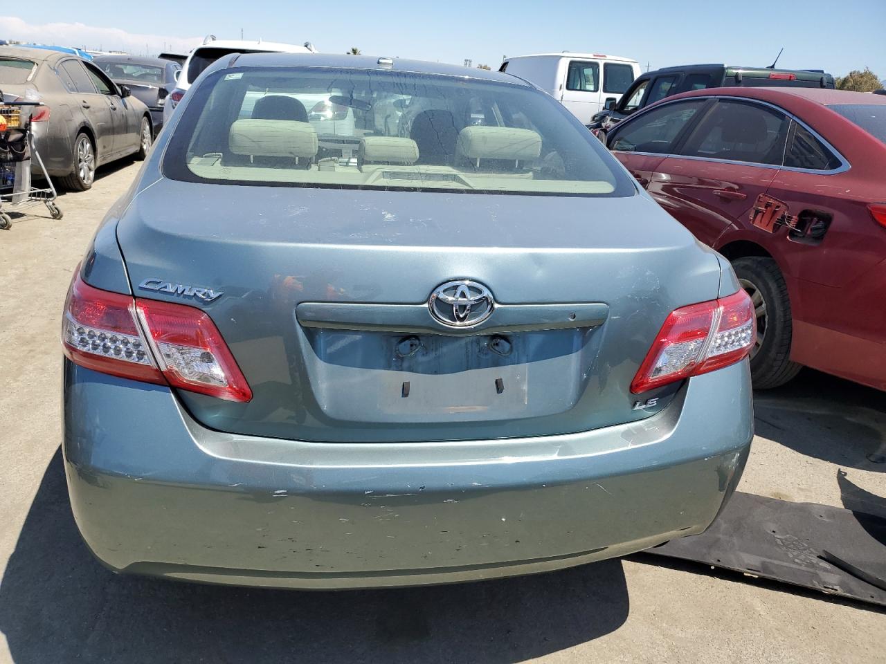 4T1BF3EK7BU777219 2011 Toyota Camry Base