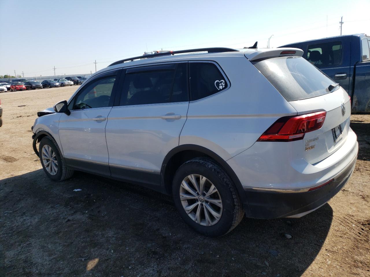 3VV2B7AX7JM132793 2018 Volkswagen Tiguan Se