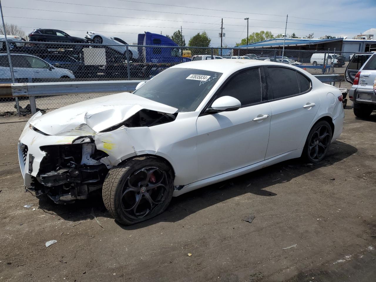 ZARFAEEN8H7556994 2017 Alfa Romeo Giulia Ti Q4