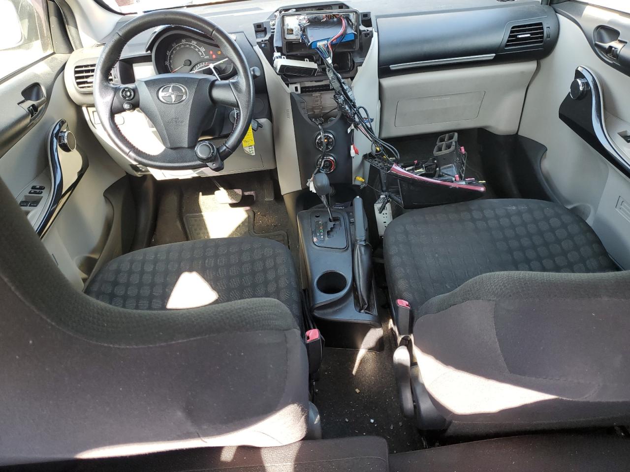 JTNJJXB05FJ030908 2015 Toyota Scion Iq