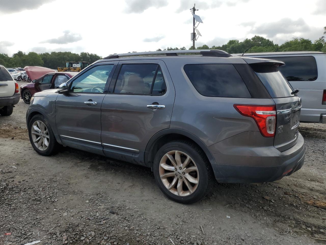 1FM5K7D87DGB46008 2013 Ford Explorer Xlt