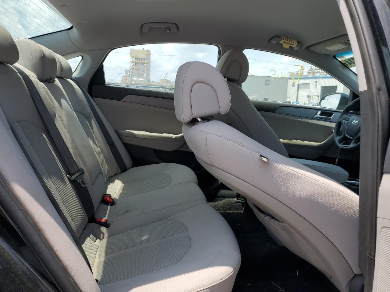 5NPE24AF1HH455318 2017 Hyundai Sonata Se