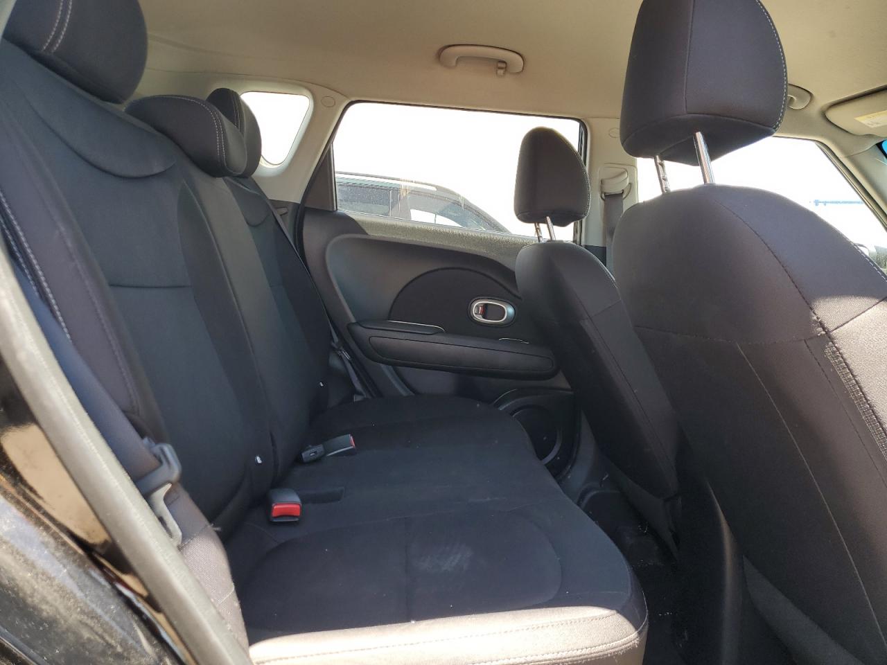 KNDJN2A22K7000531 2019 Kia Soul