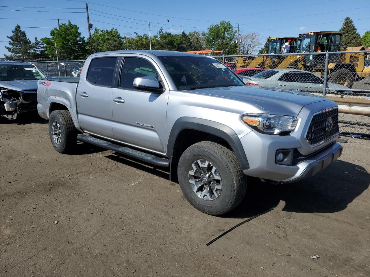 2018 Toyota Tacoma Double Cab vin: 5TFCZ5AN5JX123506