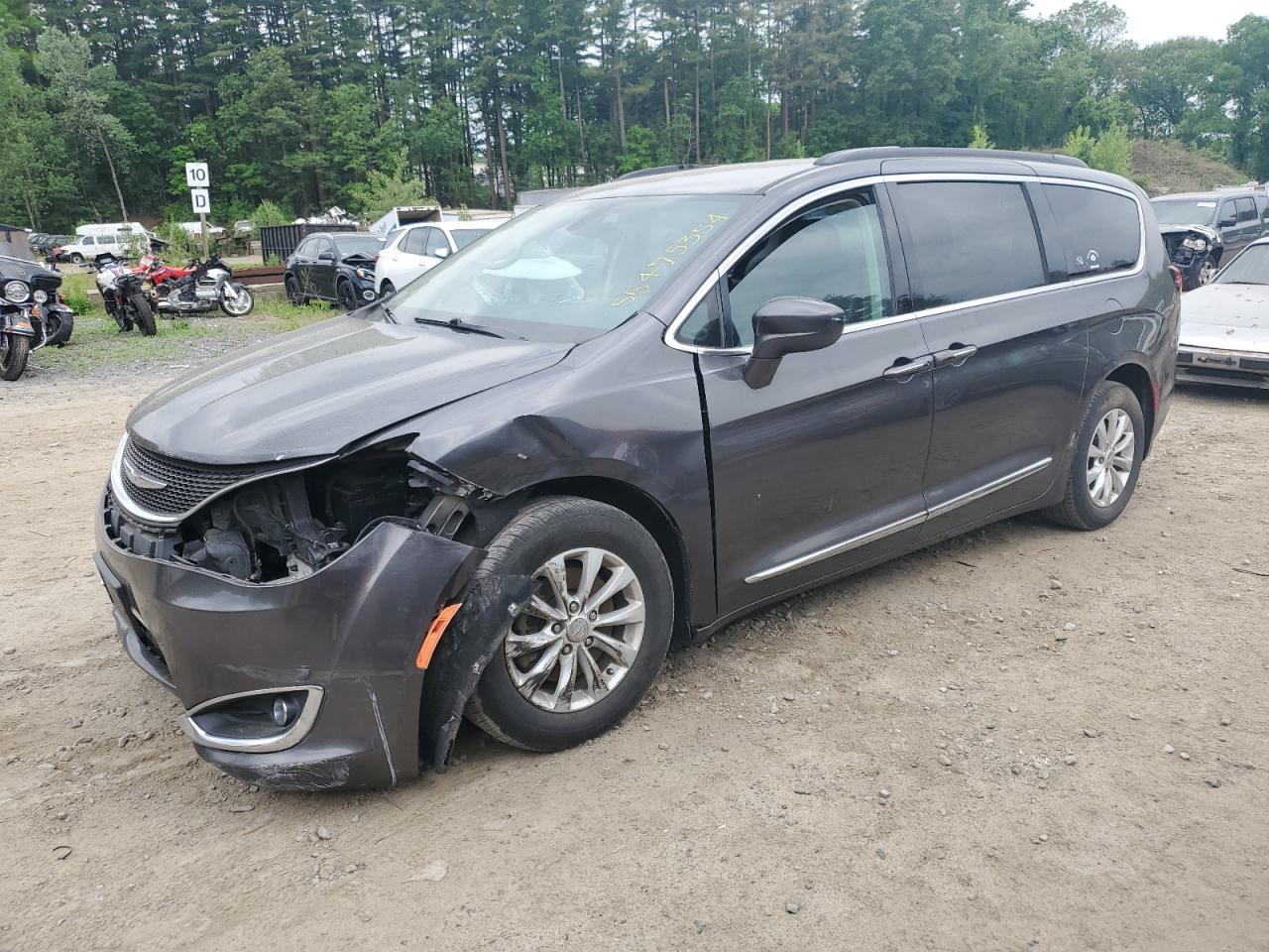 2C4RC1BG5HR598814 2017 Chrysler Pacifica Touring L