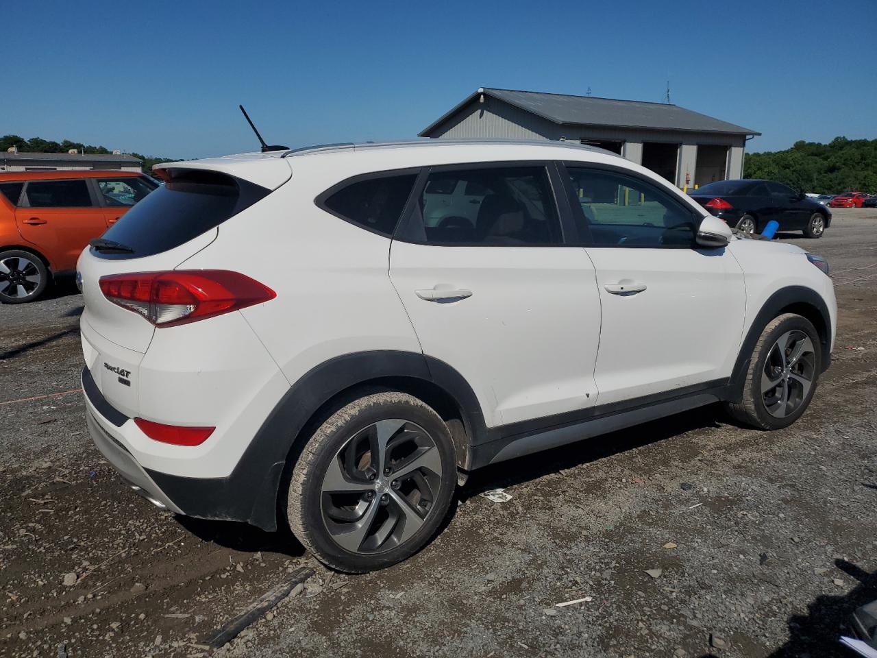 KM8J3CA23HU299061 2017 Hyundai Tucson Limited