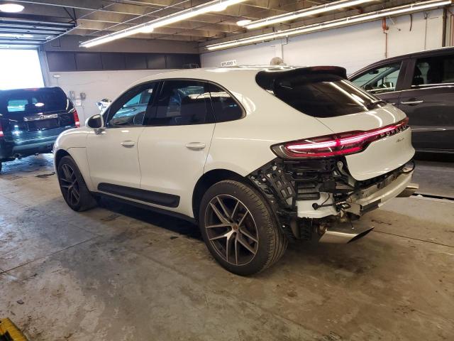 VIN WP1AA2A5XNLB11215 2022 Porsche Macan no.2