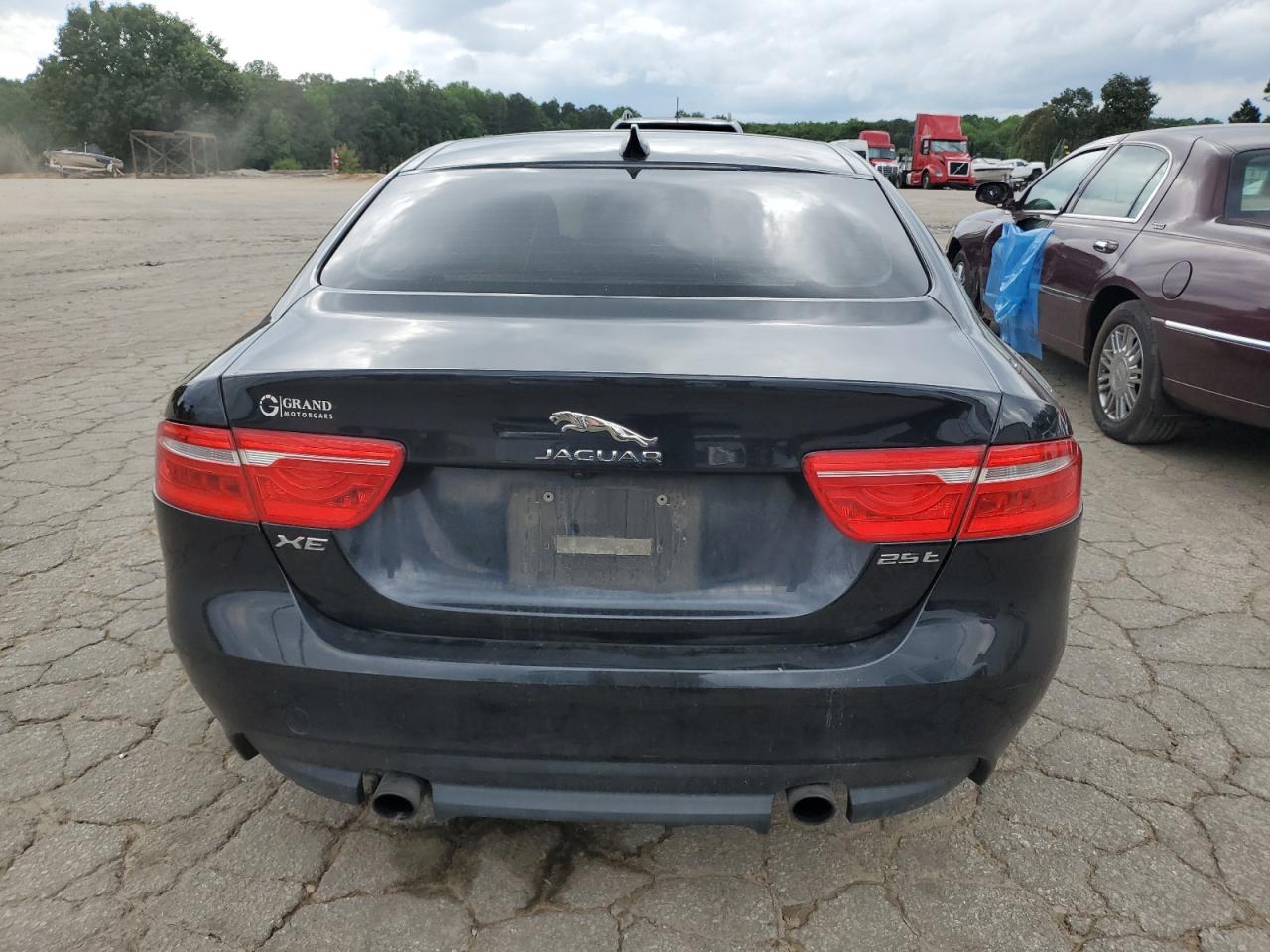 SAJAD4BG7HA976147 2017 Jaguar Xe Premium