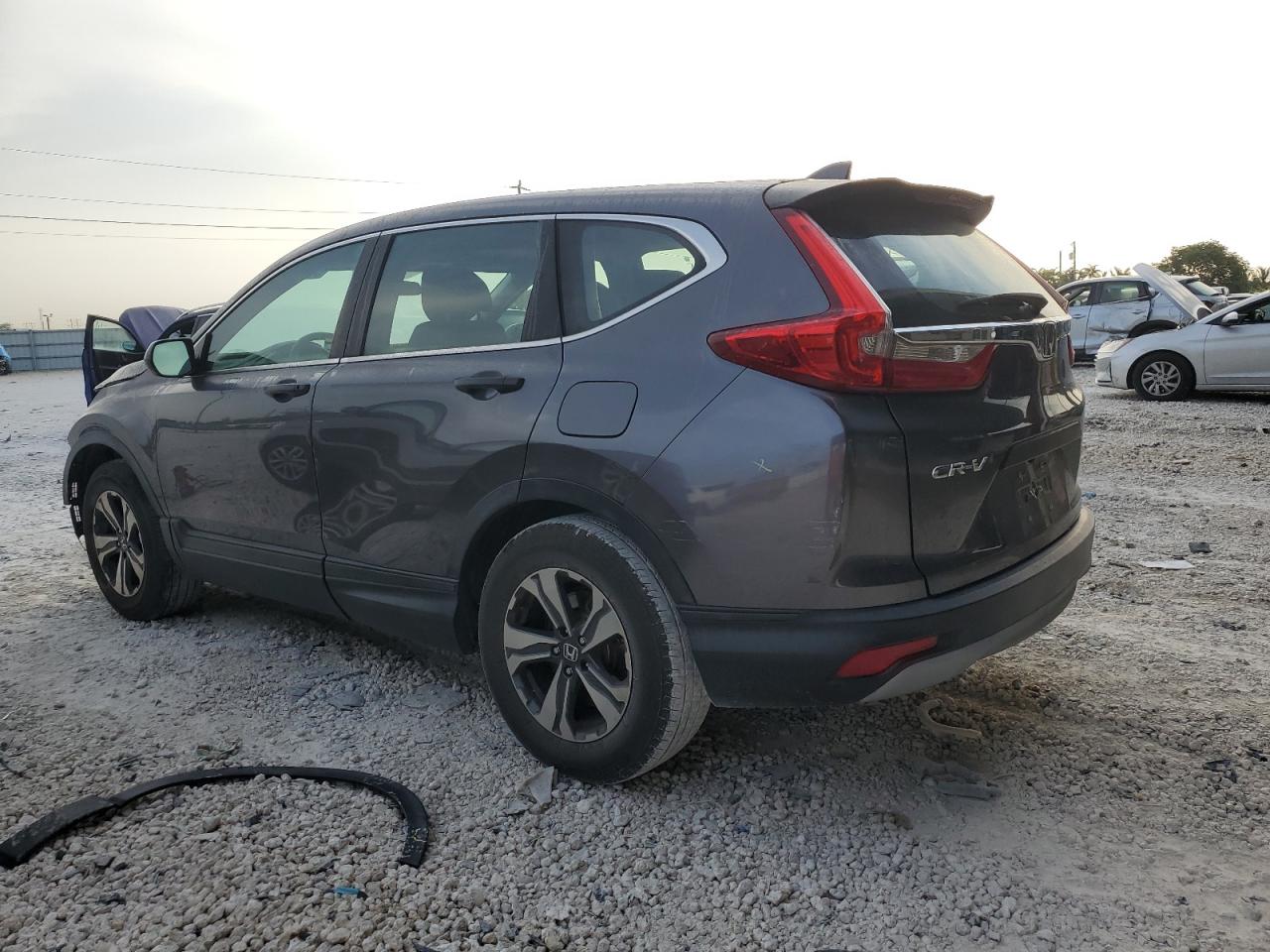 2018 Honda Cr-V Lx vin: 2HKRW5H3XJH423853