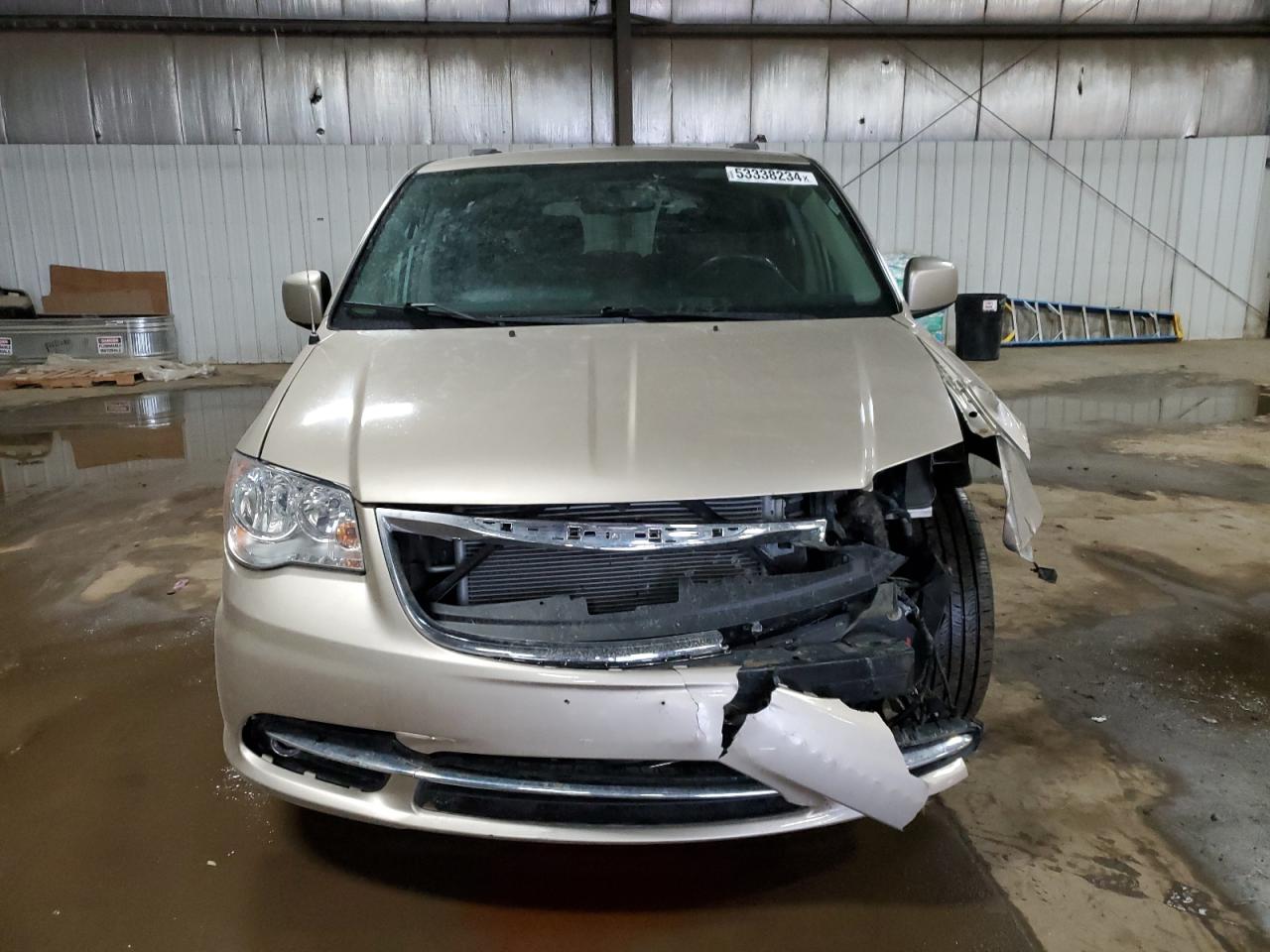 2013 Chrysler Town & Country Touring vin: 2C4RC1BG2DR744922