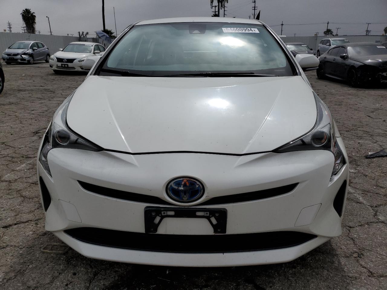 JTDKBRFU6J3082639 2018 Toyota Prius