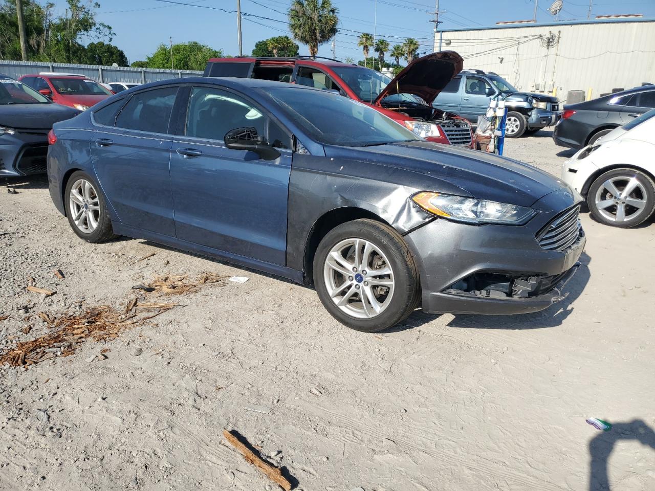 3FA6P0HD6JR160212 2018 Ford Fusion Se