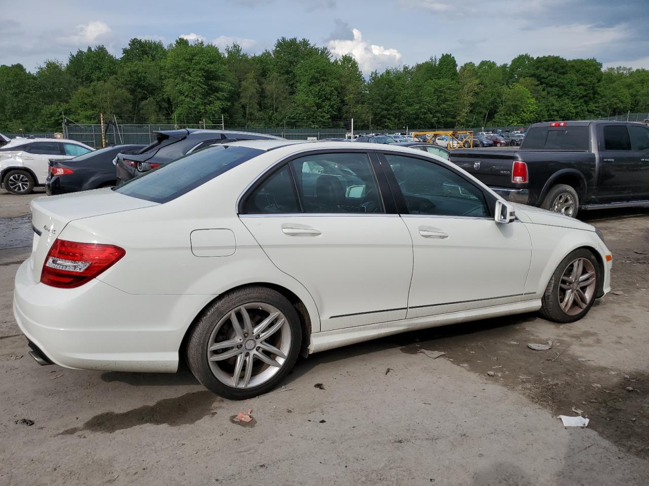 WDDGF8BB4CA718472 2012 Mercedes-Benz C 300 4Matic