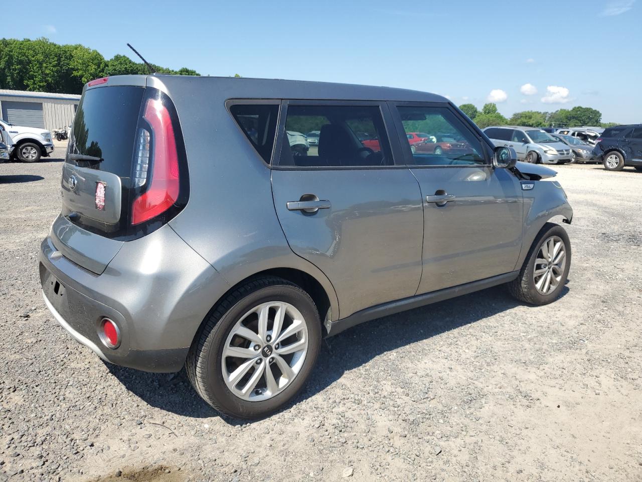 KNDJP3A59K7632243 2019 Kia Soul +