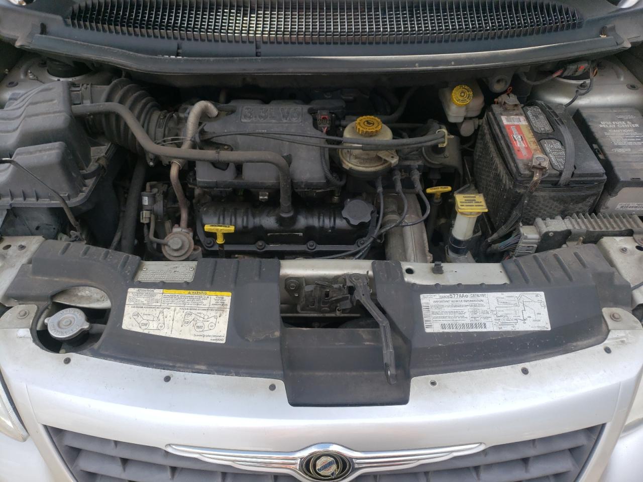 1C4GJ25311B241467 2001 Chrysler Voyager