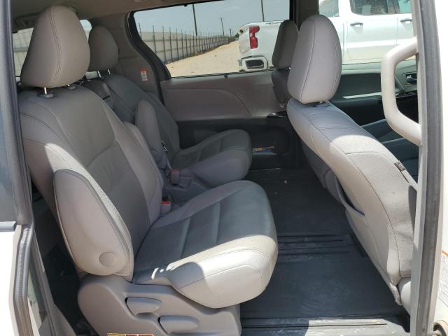 2016 TOYOTA SIENNA XLE - 5TDYK3DC2GS741373