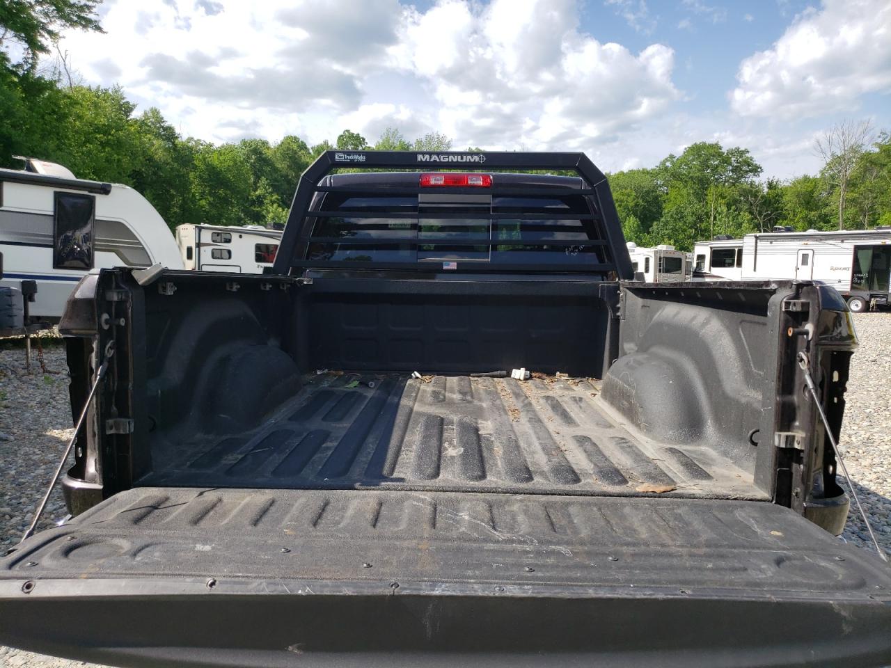 3C63R3DL3HG691922 2017 Ram 3500 Slt