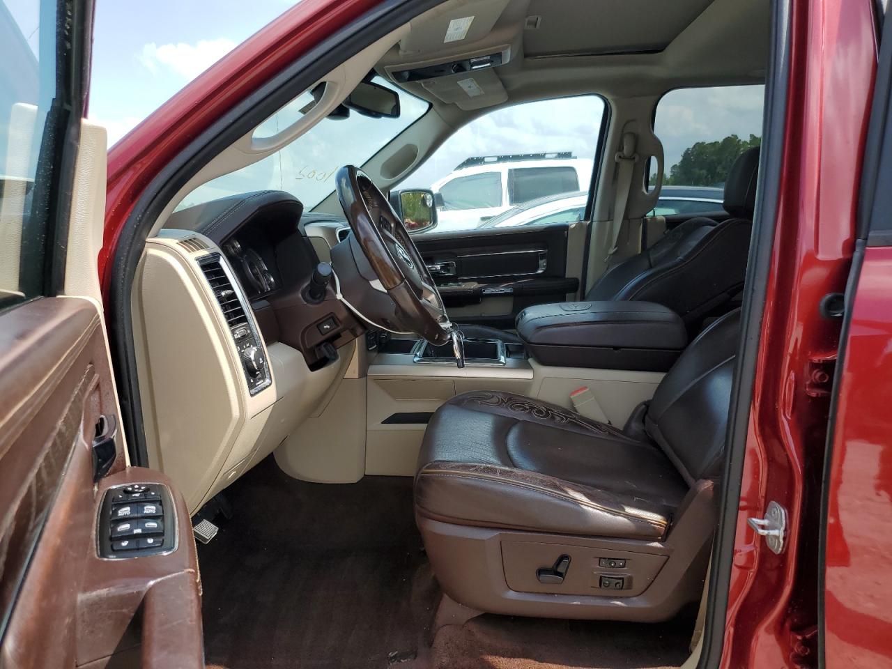 1C6RR7PT5ES385600 2014 Ram 1500 Longhorn