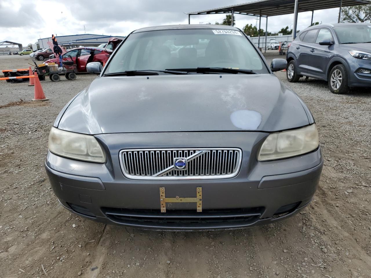 YV1SW640X52516389 2005 Volvo V70