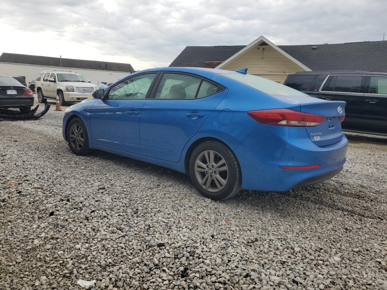 2017 Hyundai Elantra Se vin: 5NPD84LF1HH110829