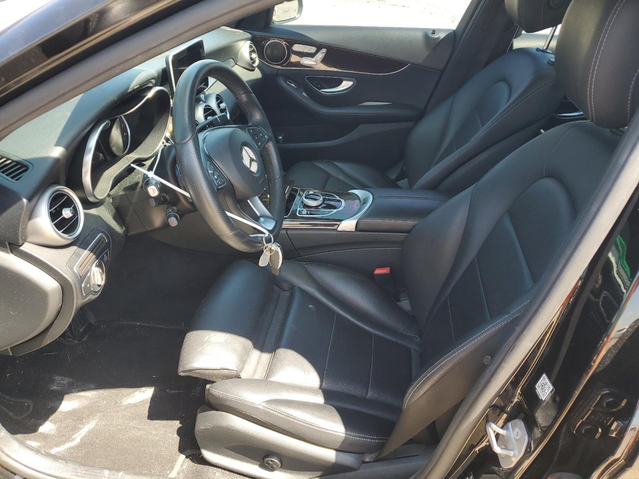 WDDWF4JB0JR334015 2018 Mercedes-Benz C 300