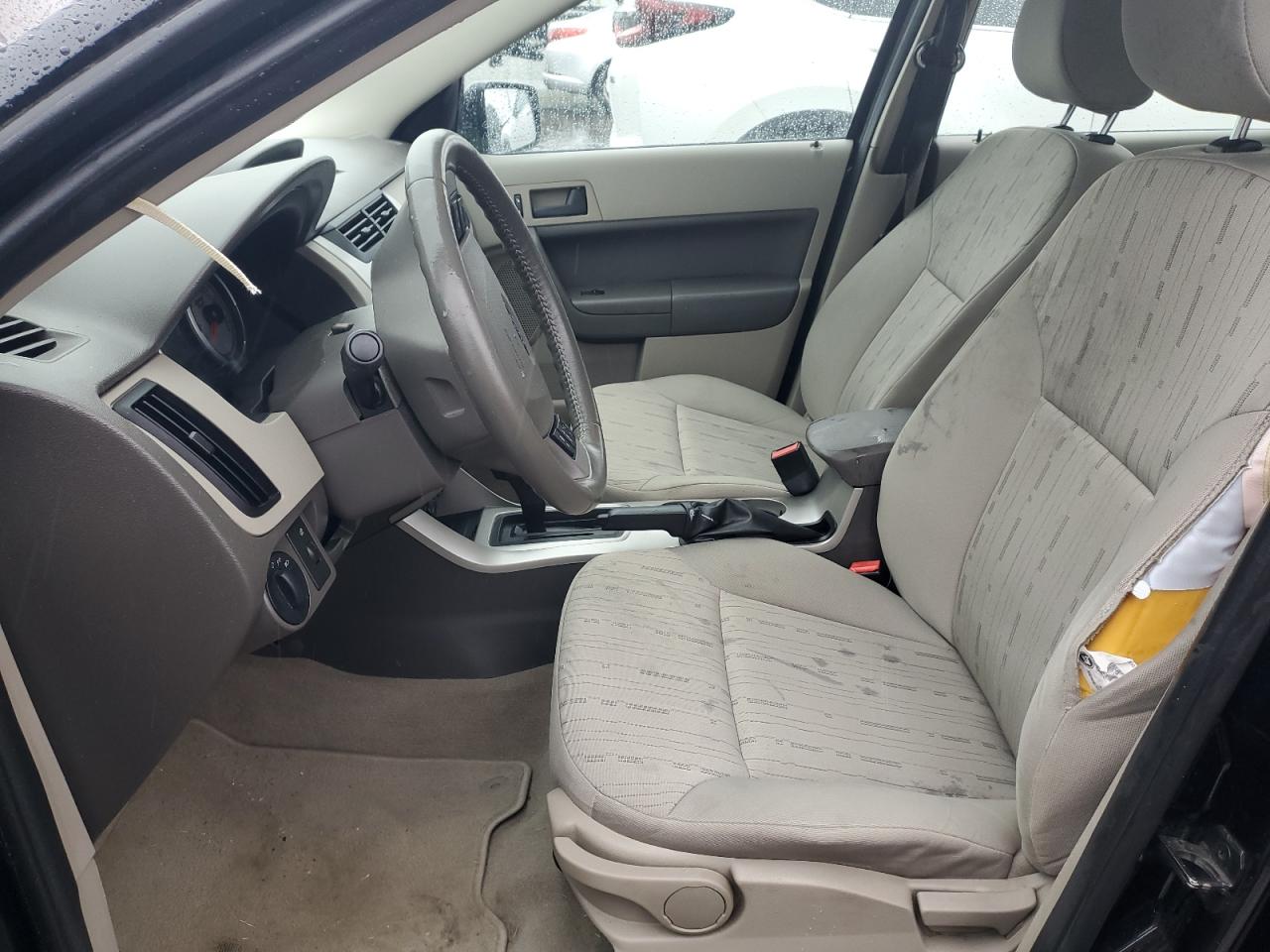 1FAHP3FN0AW203462 2010 Ford Focus Se