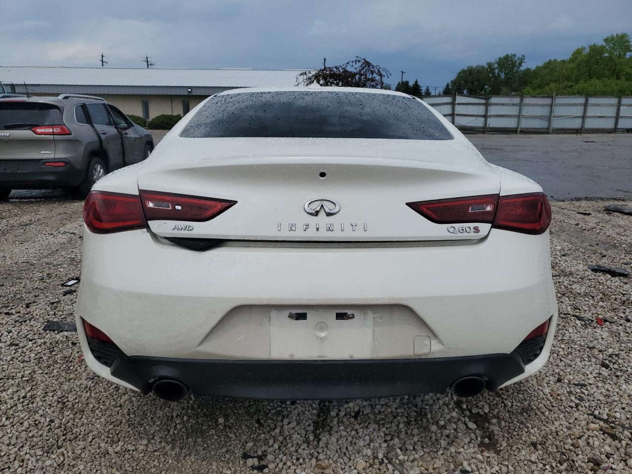 JN1FV7EL2HM701394 2017 Infiniti Q60 Red Sport 400