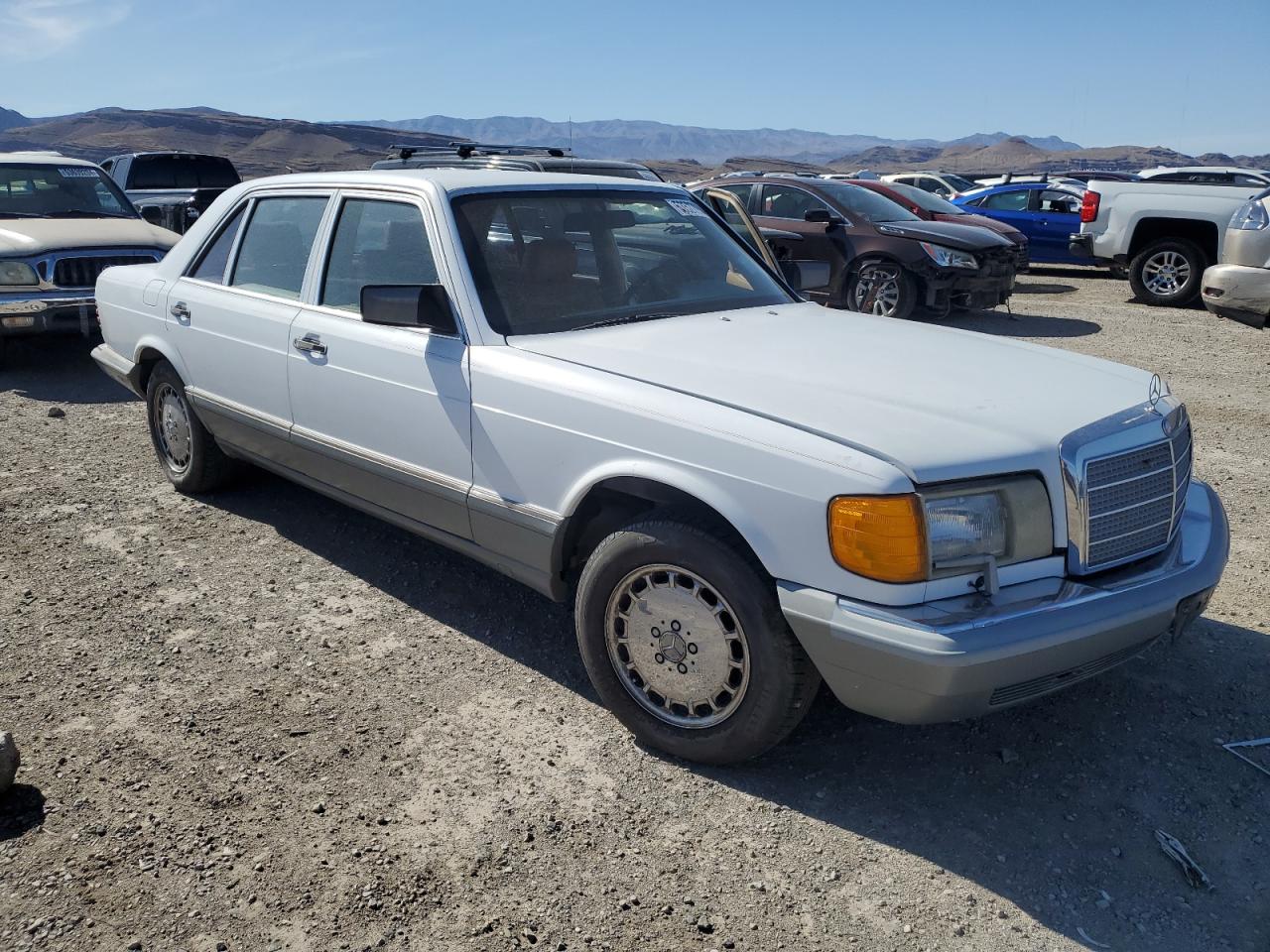 WDBCA35D5JA406521 1988 Mercedes-Benz 420 Sel