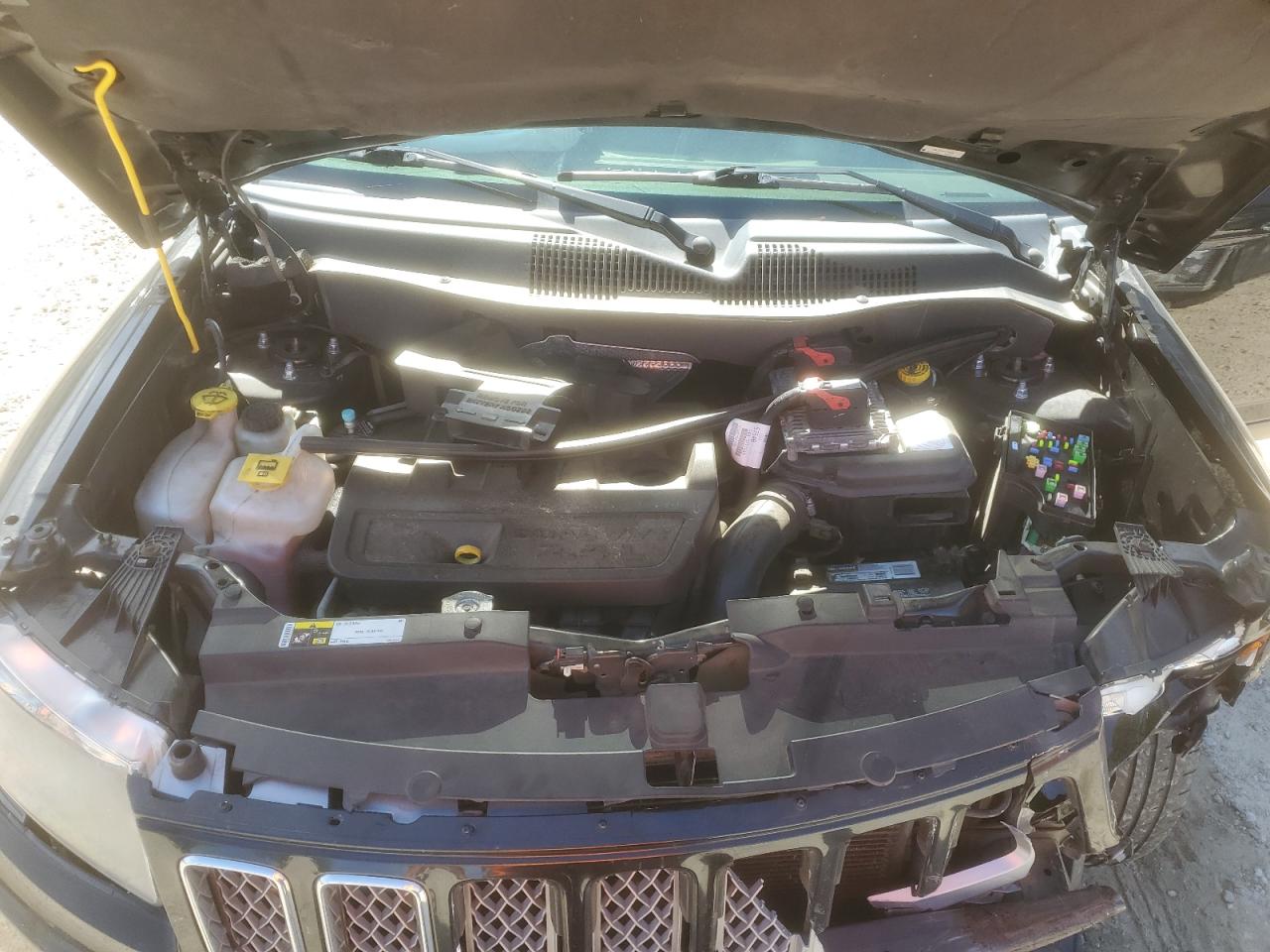 1C4NJCEB4ED794385 2014 Jeep Compass Latitude