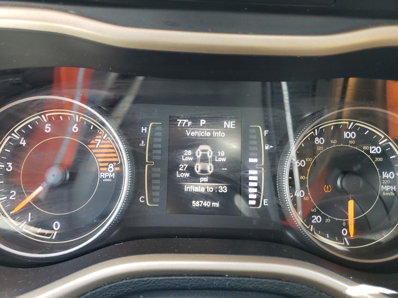 1C4PJMCXXJD549503 2018 Jeep Cherokee Latitude