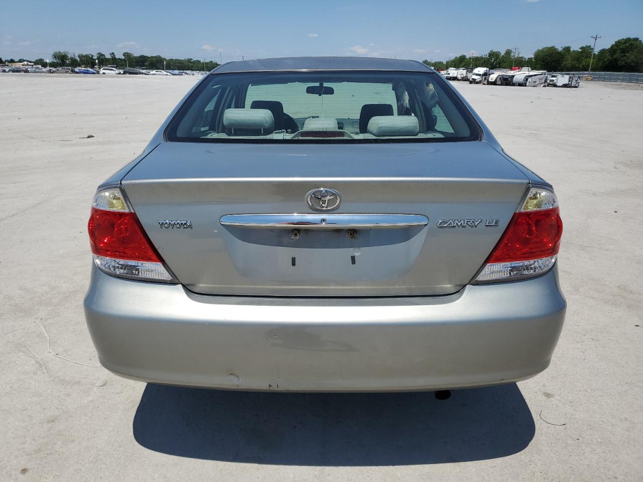 4T1BE30K95U967506 2005 Toyota Camry Le