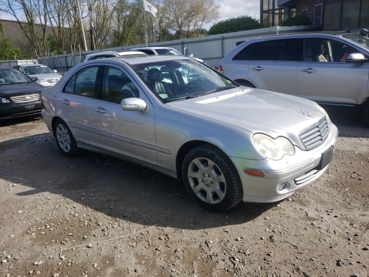 WDBRF84J35F599230 2005 Mercedes-Benz C 320 4Matic