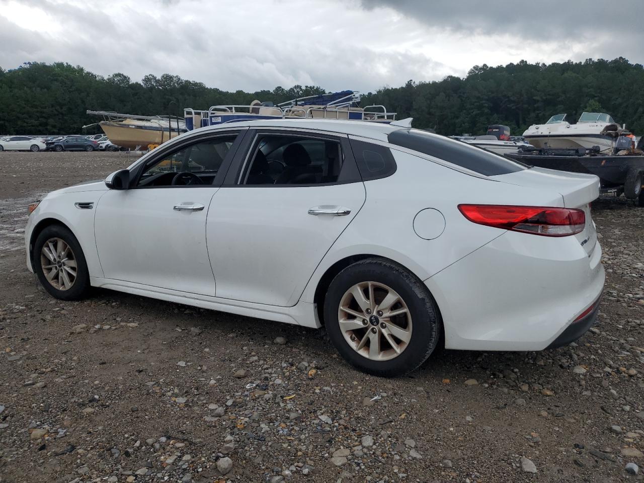 5XXGT4L39JG195339 2018 Kia Optima Lx