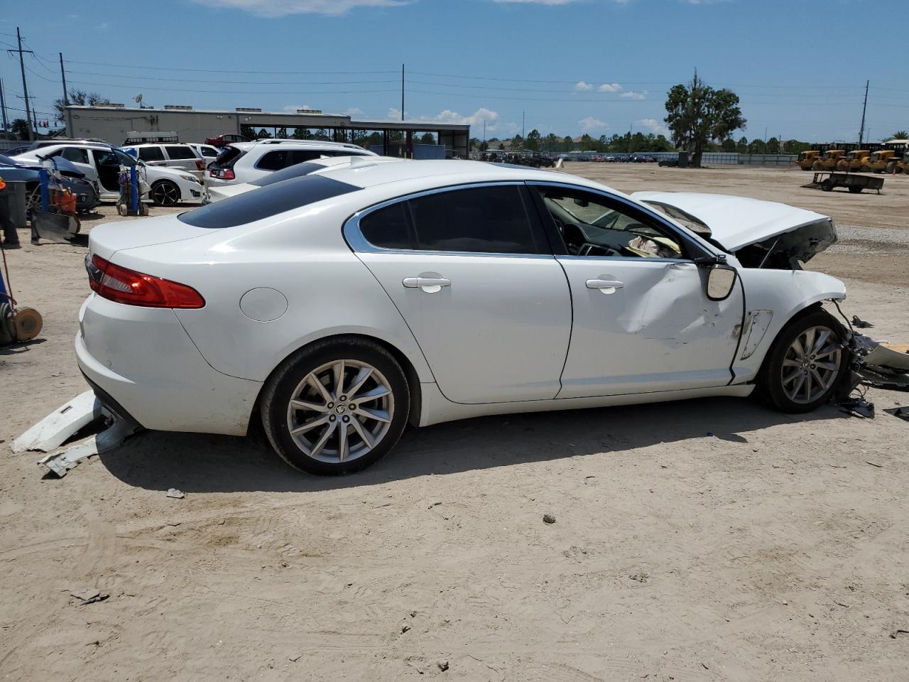 SAJWA0ES2DPU04837 2013 Jaguar Xf