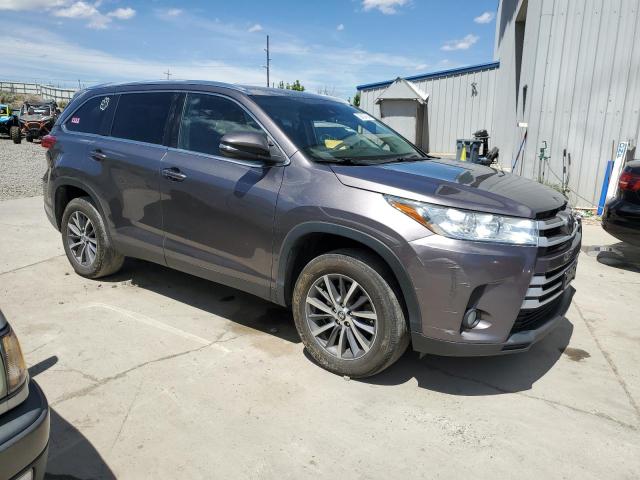 VIN 5TDKZRFH4KS560166 2019 Toyota Highlander, SE no.4