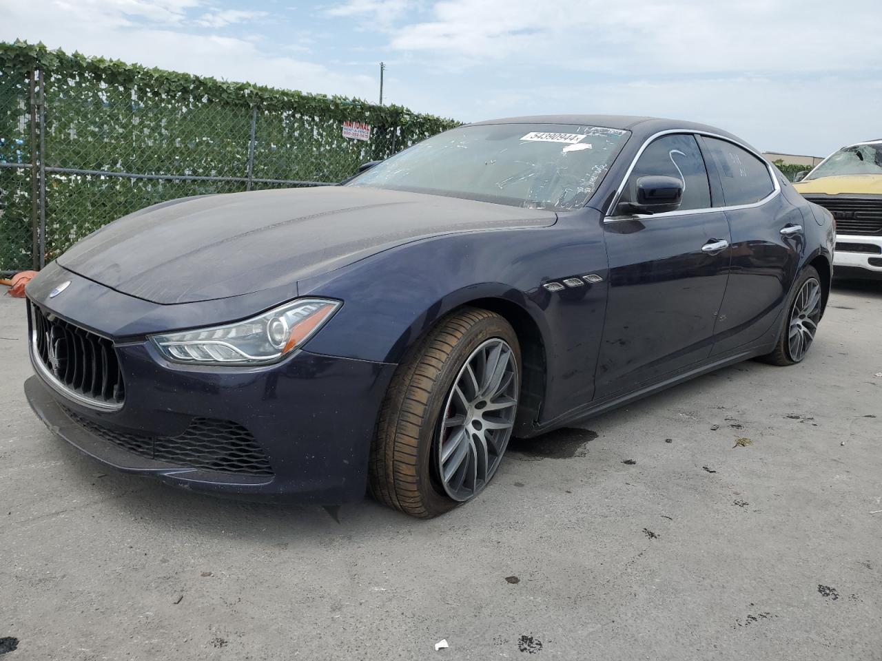 2016 Maserati Ghibli vin: ZAM57XSA5G1175036