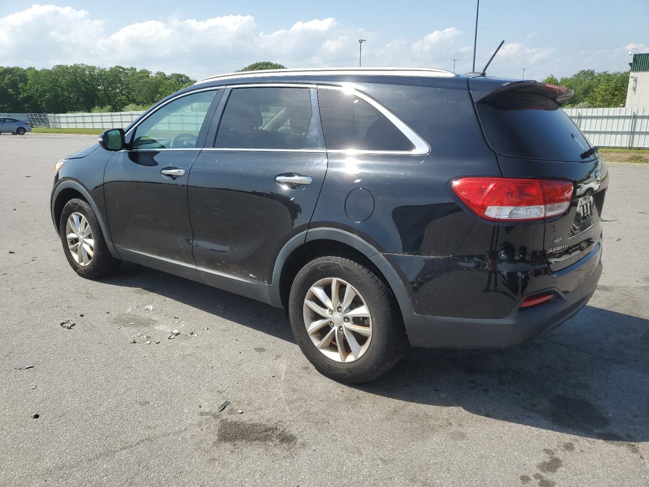 5XYPG4A31GG158698 2016 Kia Sorento Lx