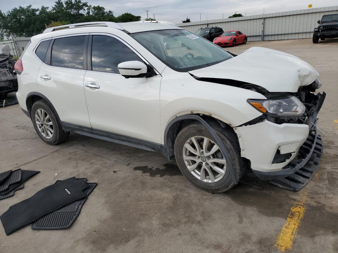 2018 Nissan Rogue S vin: KNMAT2MT6JP561176