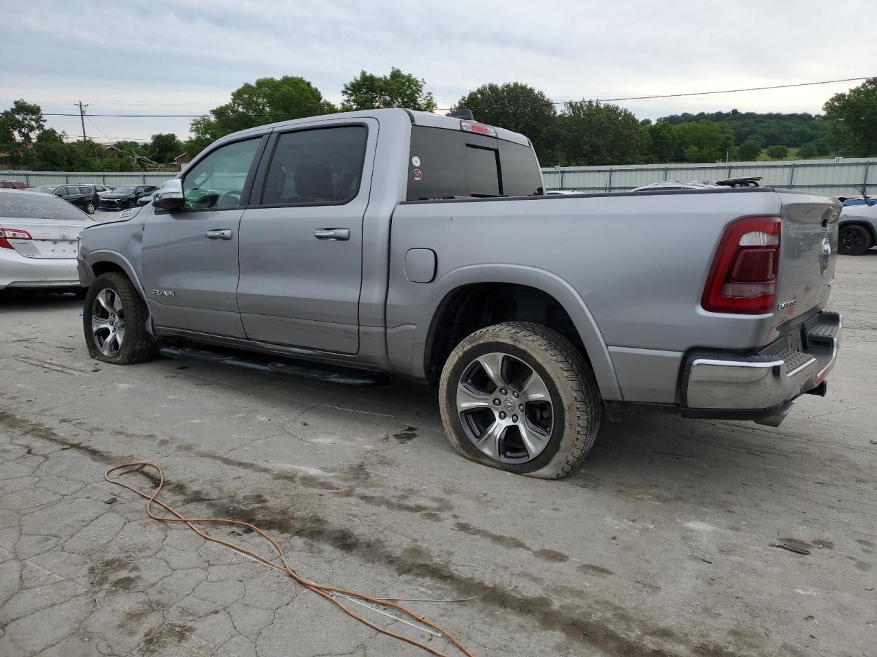 2019 Ram 1500 Laramie vin: 1C6SRFJT5KN887554