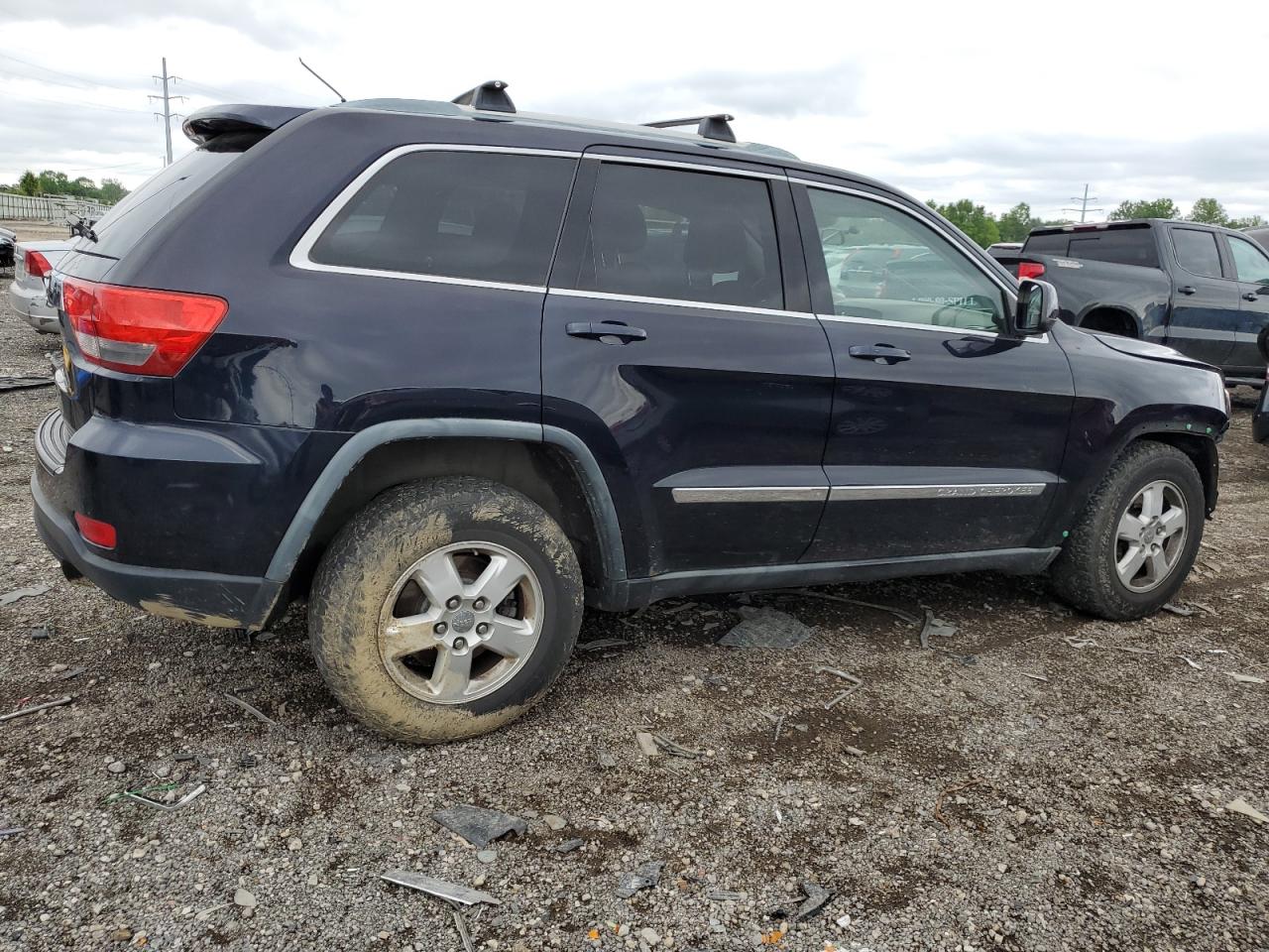 1J4RR4GG6BC587517 2011 Jeep Grand Cherokee Laredo