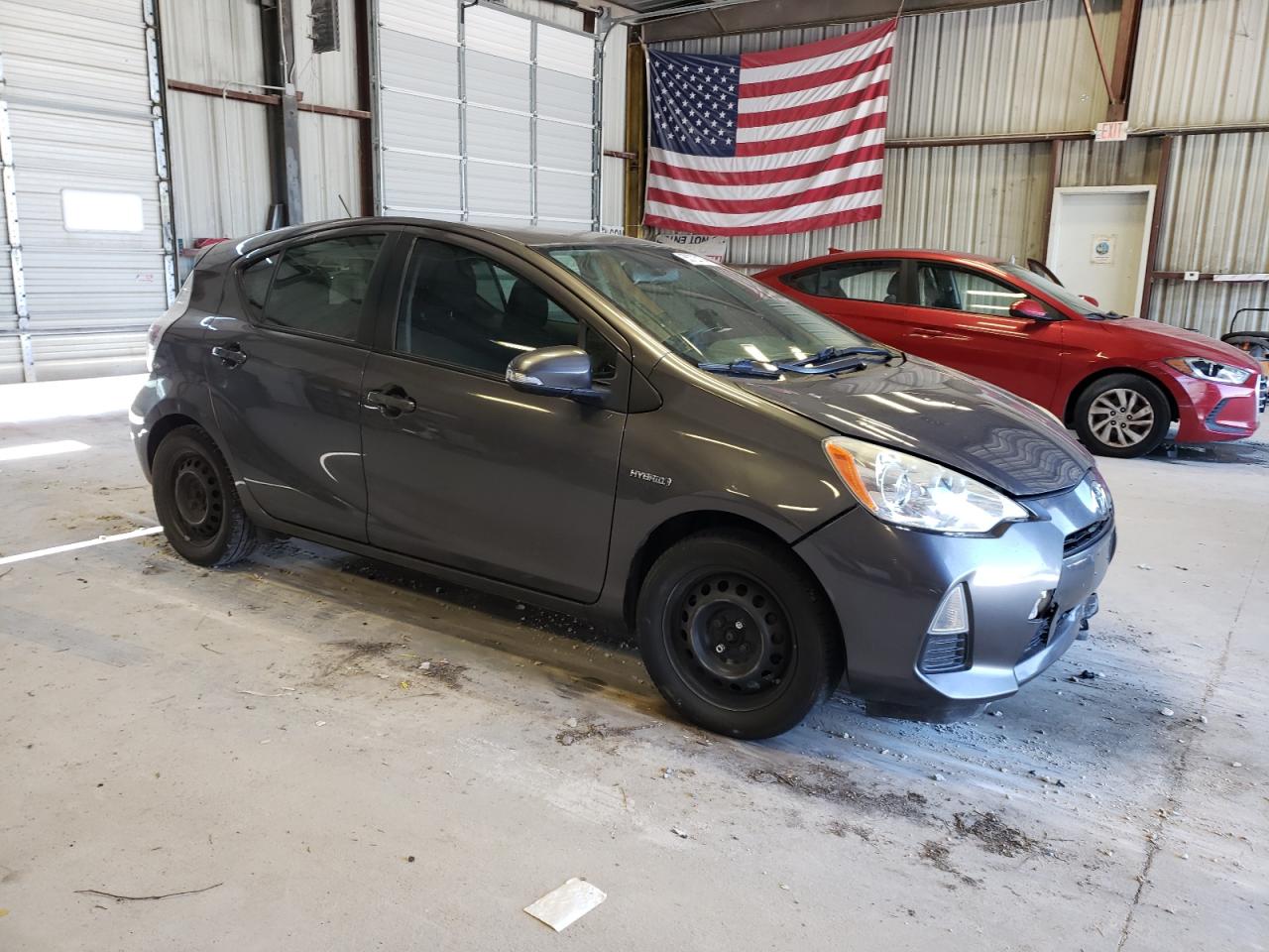 JTDKDTB30E1574573 2014 Toyota Prius C