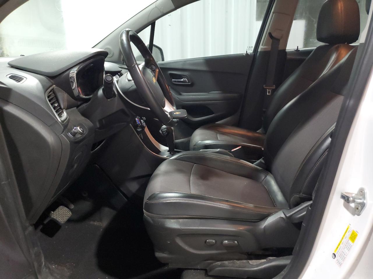 KL7CJLSB8MB331006 2021 Chevrolet Trax 1Lt