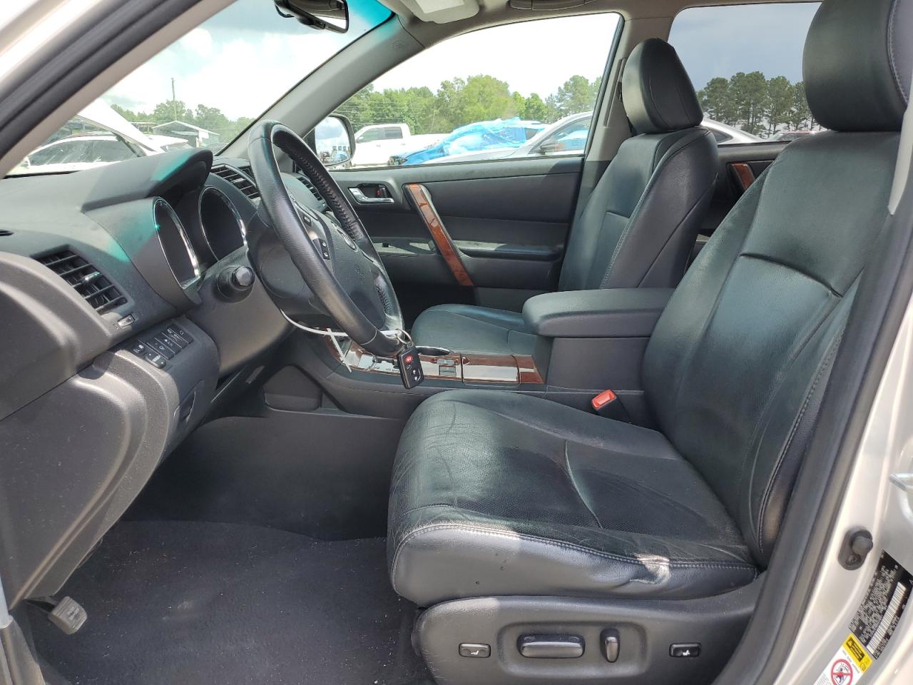 5TDYK3EH6BS048051 2011 Toyota Highlander Limited