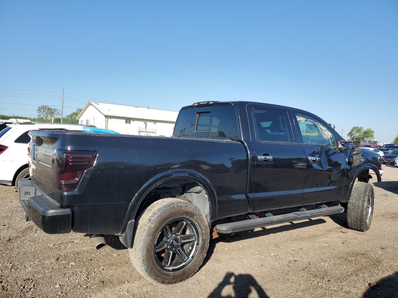 1N6BA1F40GN517847 2016 Nissan Titan Xd Sl