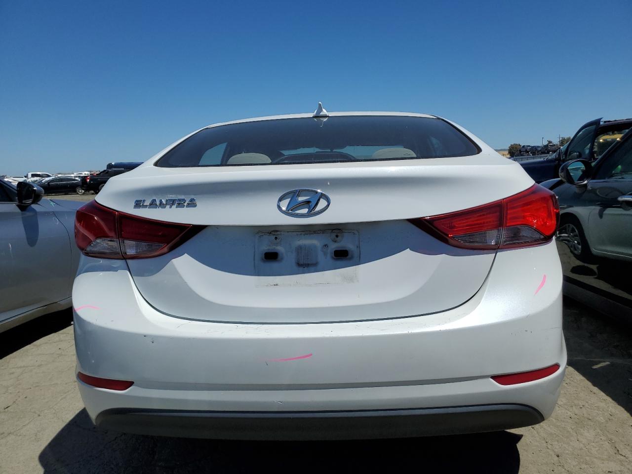 5NPDH4AE7GH793466 2016 Hyundai Elantra Se