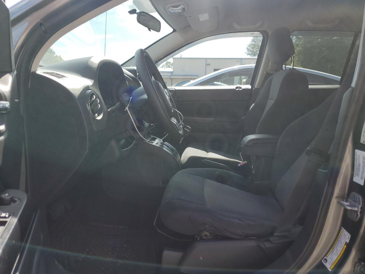 1J4NF1FB6BD235222 2011 Jeep Compass Sport