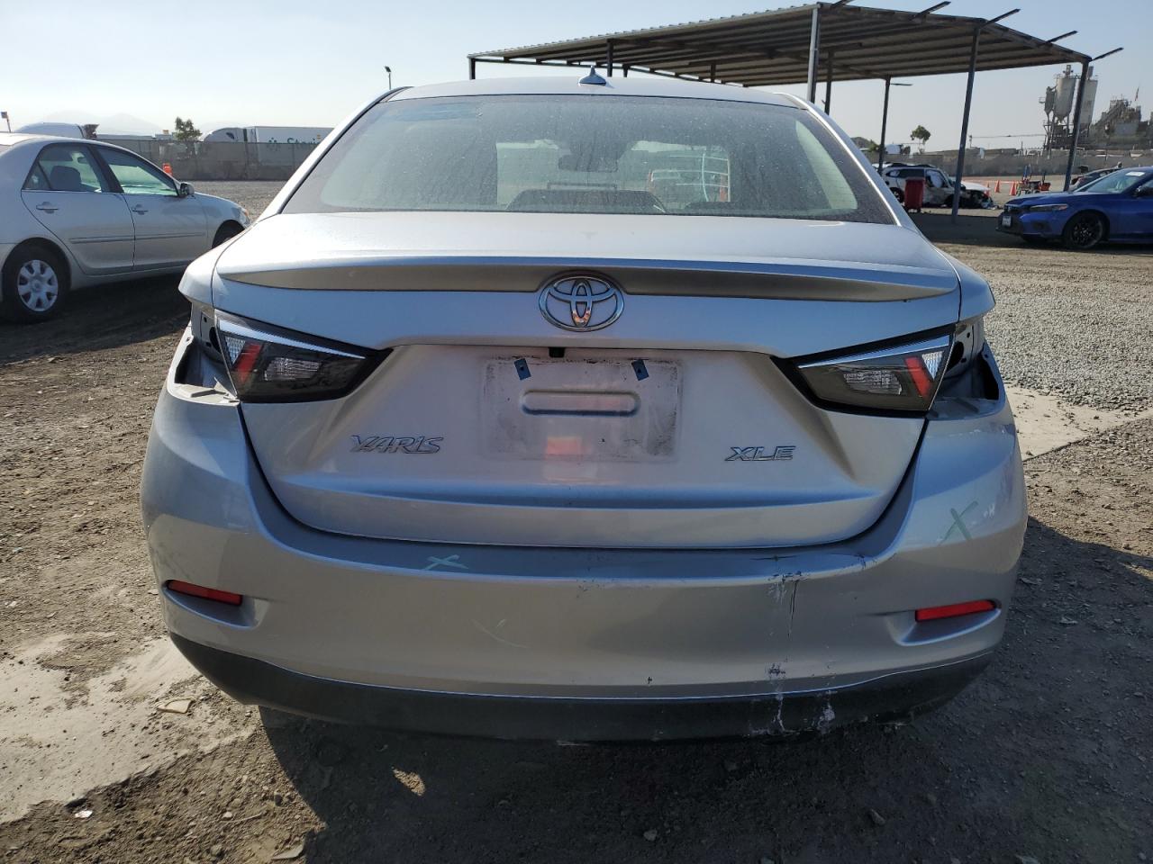 3MYDLBYV6KY512926 2019 Toyota Yaris L