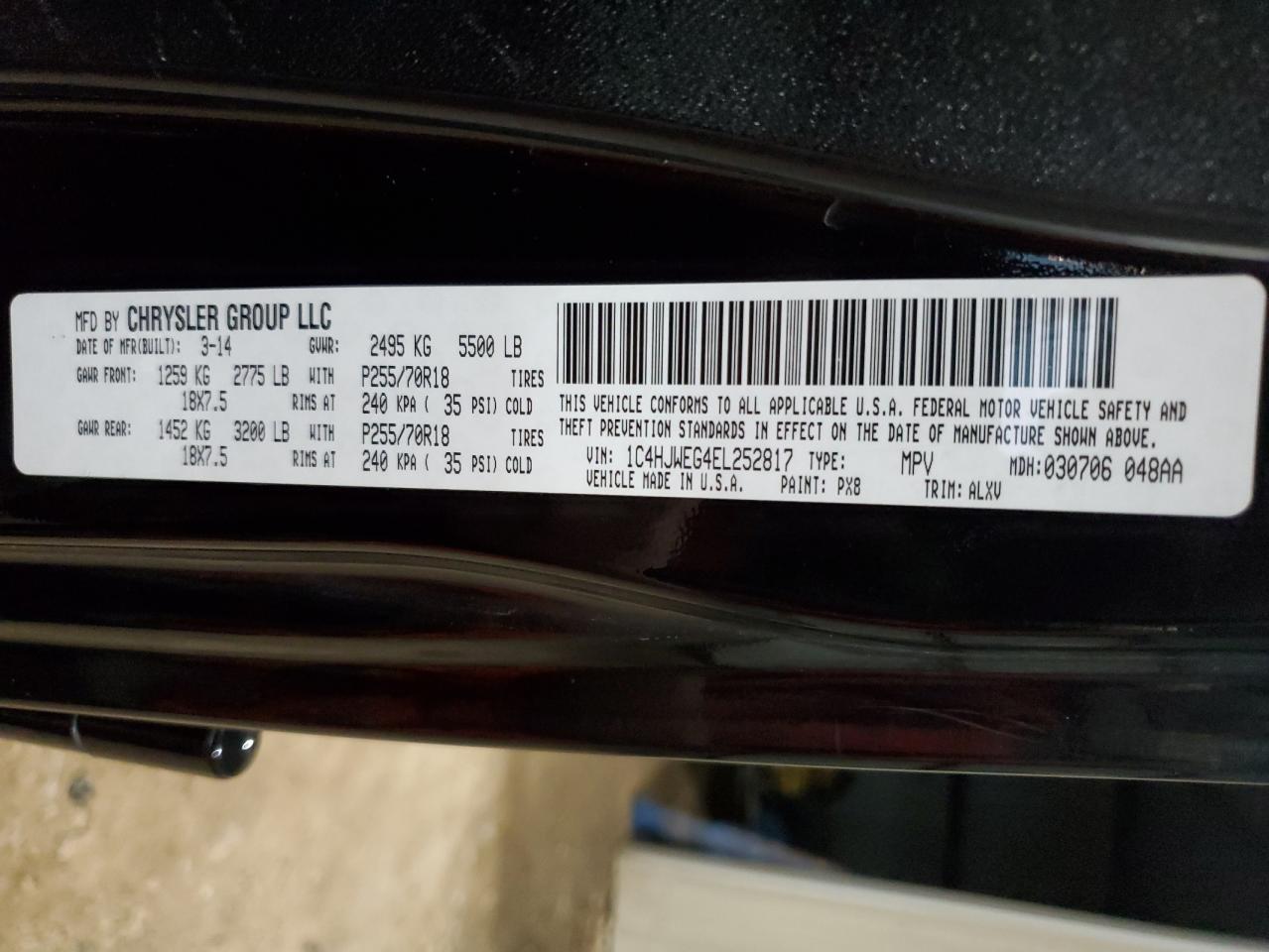 1C4HJWEG4EL252817 2014 Jeep Wrangler Unlimited Sahara